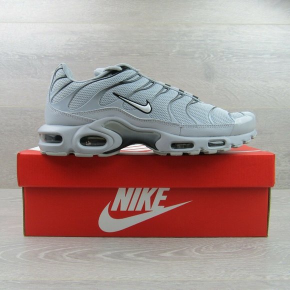 Nike Air Max Plus TN Grey Black Running Shoes - Picture 2 of 8